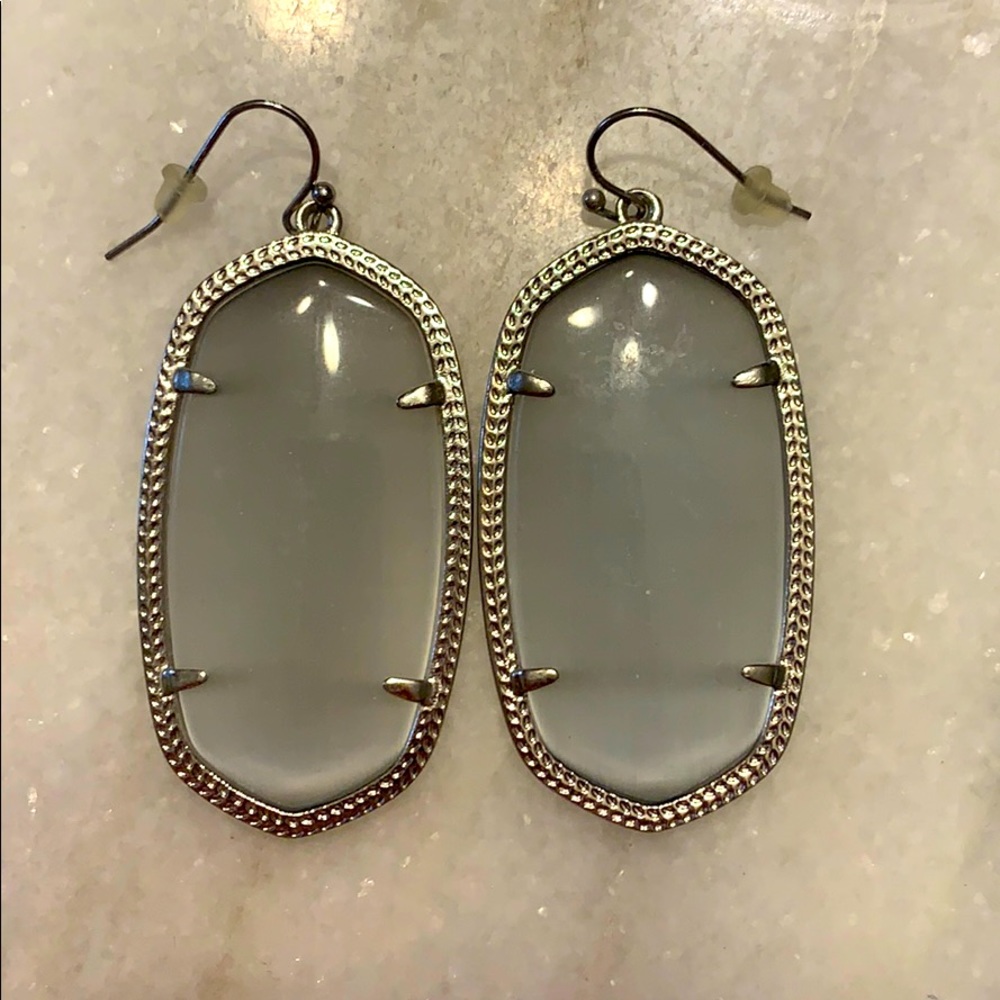 Kendra Scott Light Grey / Silver Danielle Earrings